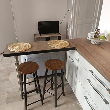 T2 Meublé Plein Centre-ville Appartement Fontenay-le-Comte