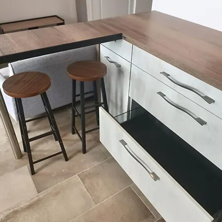T2 Meuble Plein Centre-ville Fontenay-le-Comte