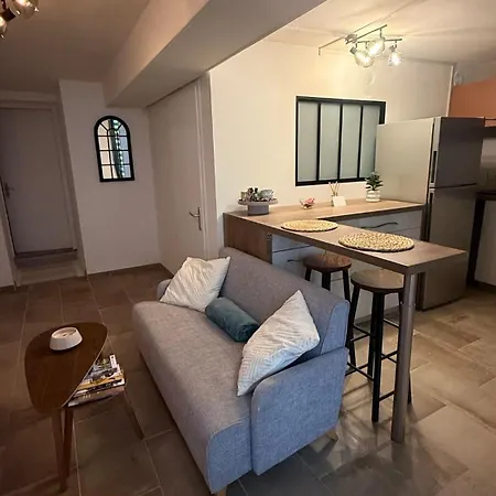 Apartment T2 Meuble Plein Centre-ville *